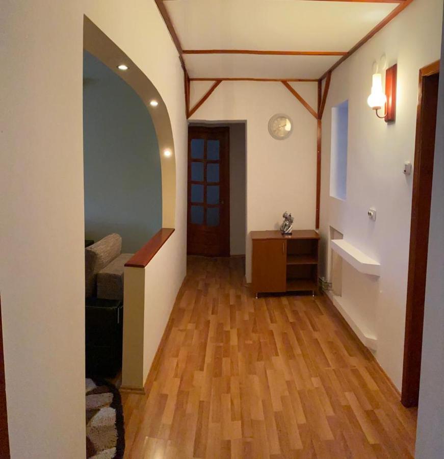 Zorilor Apartman Szucsáva Kültér fotó